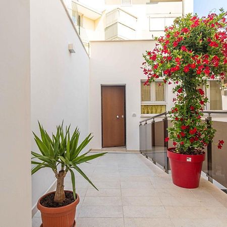 Seven Notes Guest House Μπάρι Εξωτερικό φωτογραφία