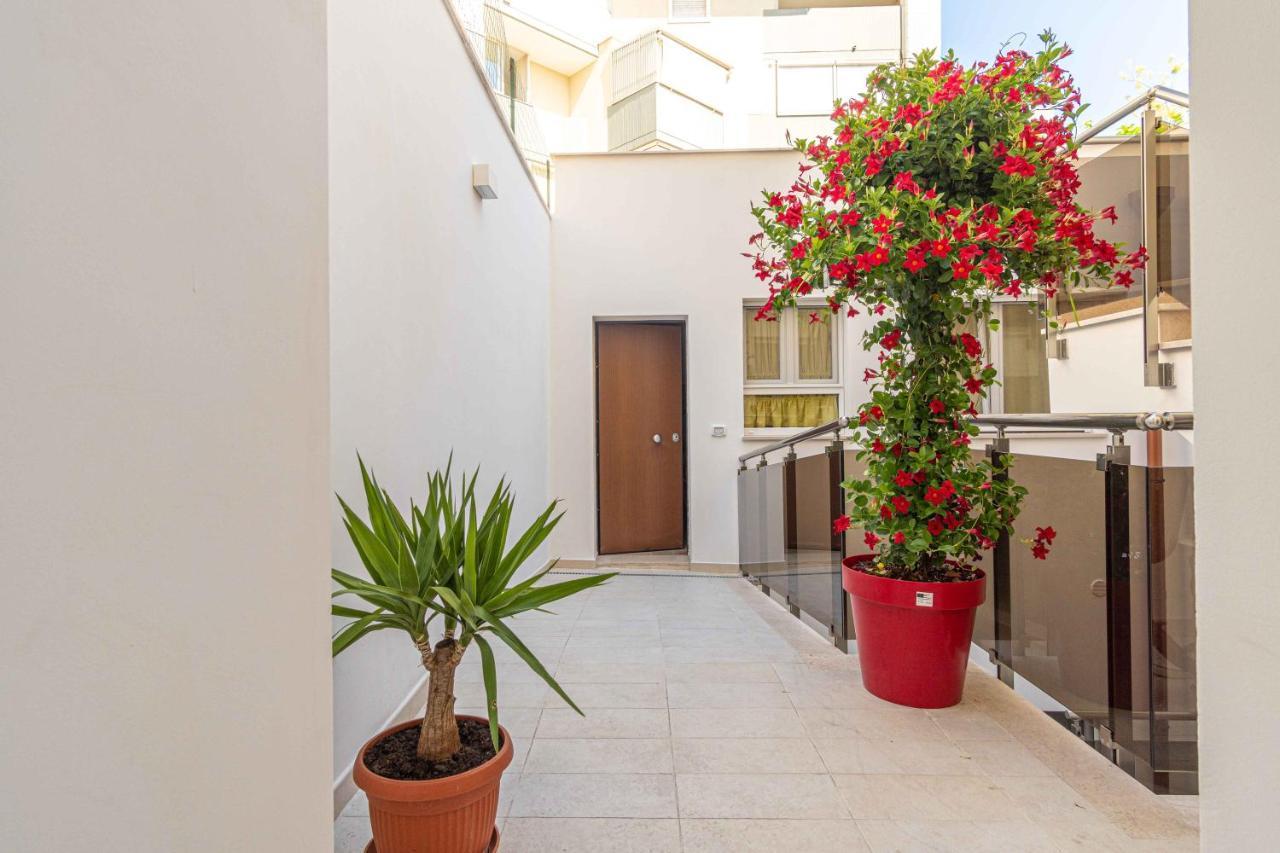 Seven Notes Guest House Μπάρι Εξωτερικό φωτογραφία